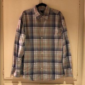 Long sleeve plaid button up shirt